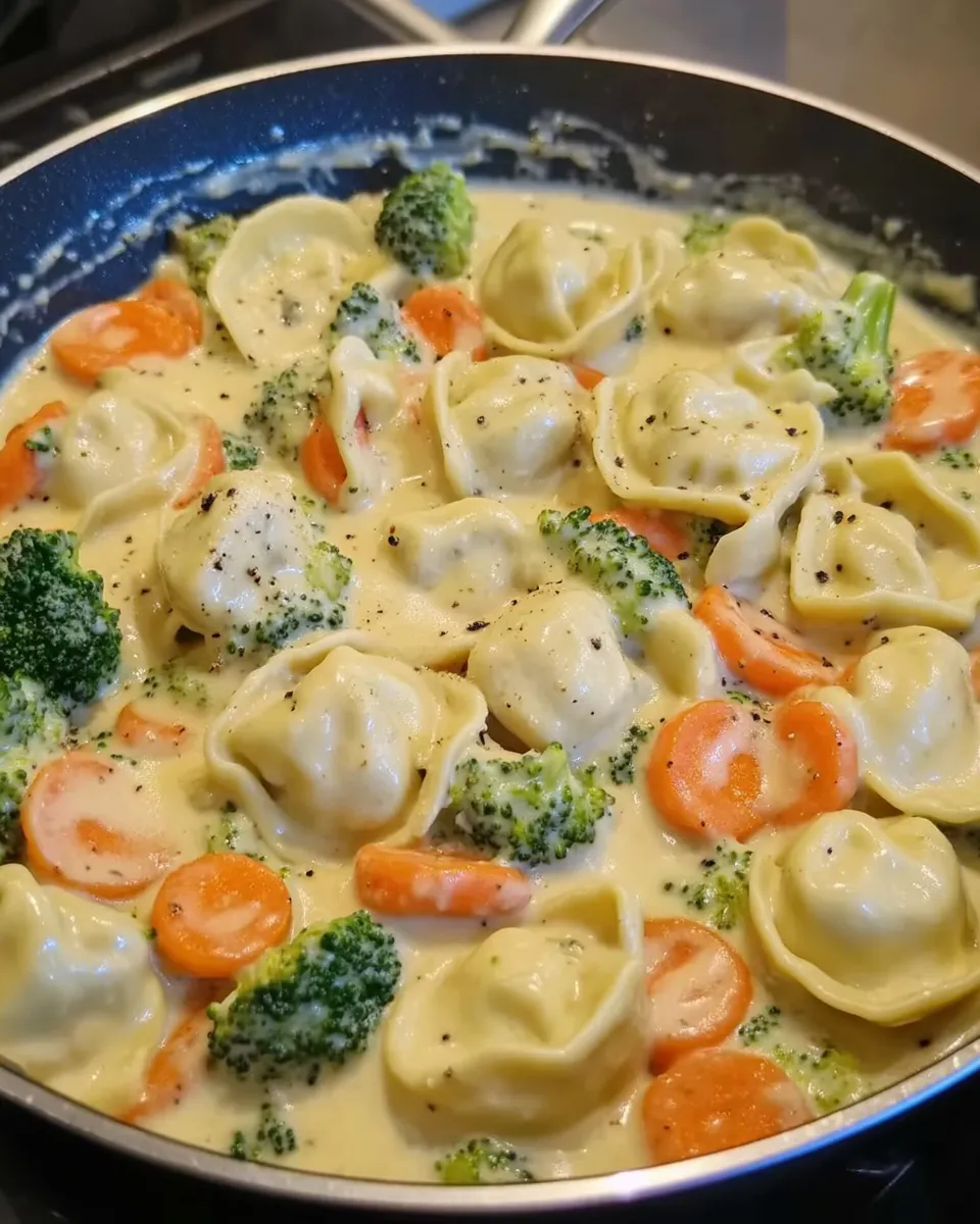 Cremige Gemüse-Tortellini Pfanne