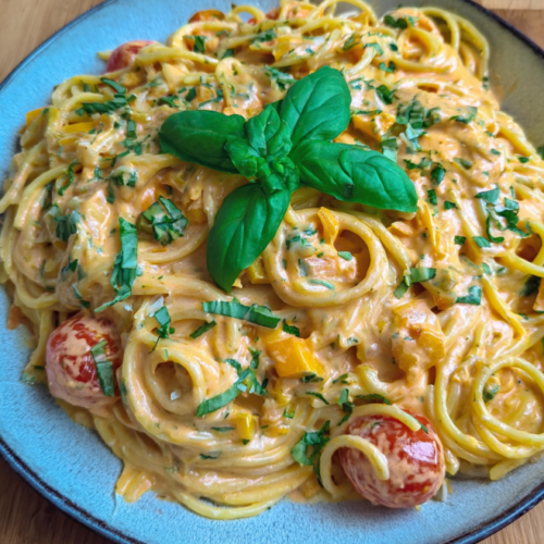 Cremige Pasta mit Gemüsesauce