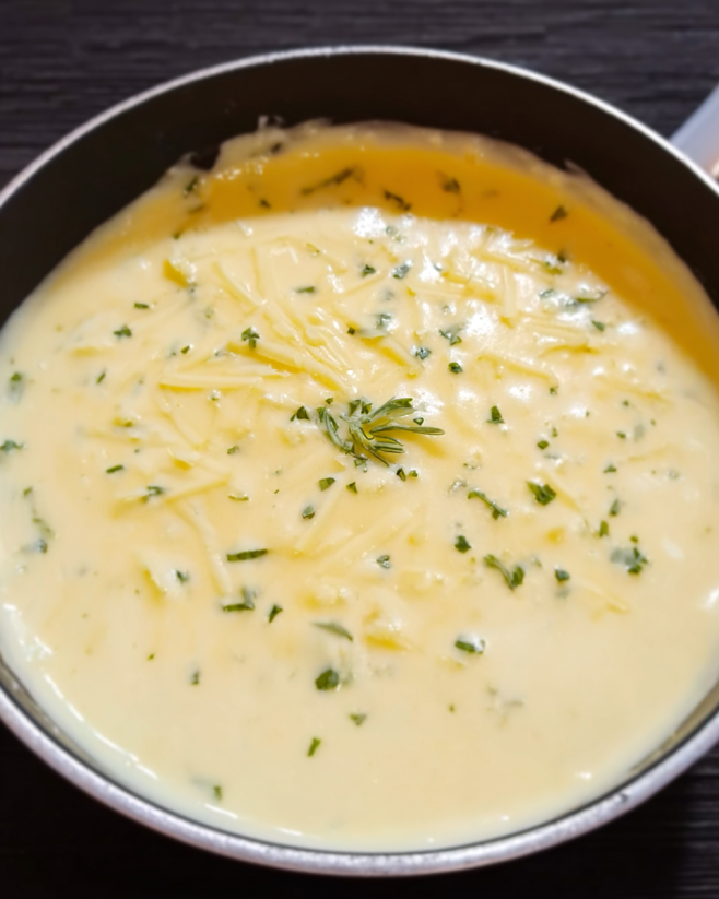 Knusprige Ofenkartoffeln mit Käse