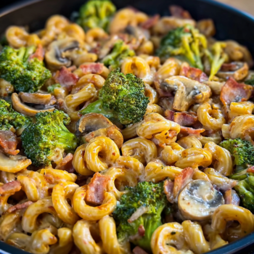 Cremige Pasta mit Brokkoli und Speck