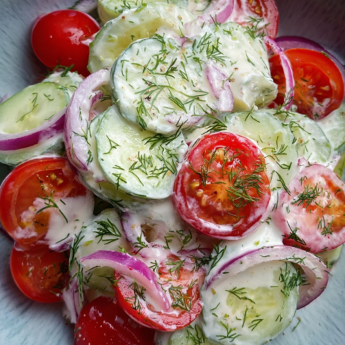 Frischer Gurken-Tomaten-Salat – Sommerlich & cremig