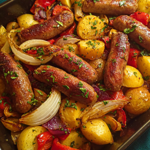Ofenwurst mit Kartoffeln und Paprika