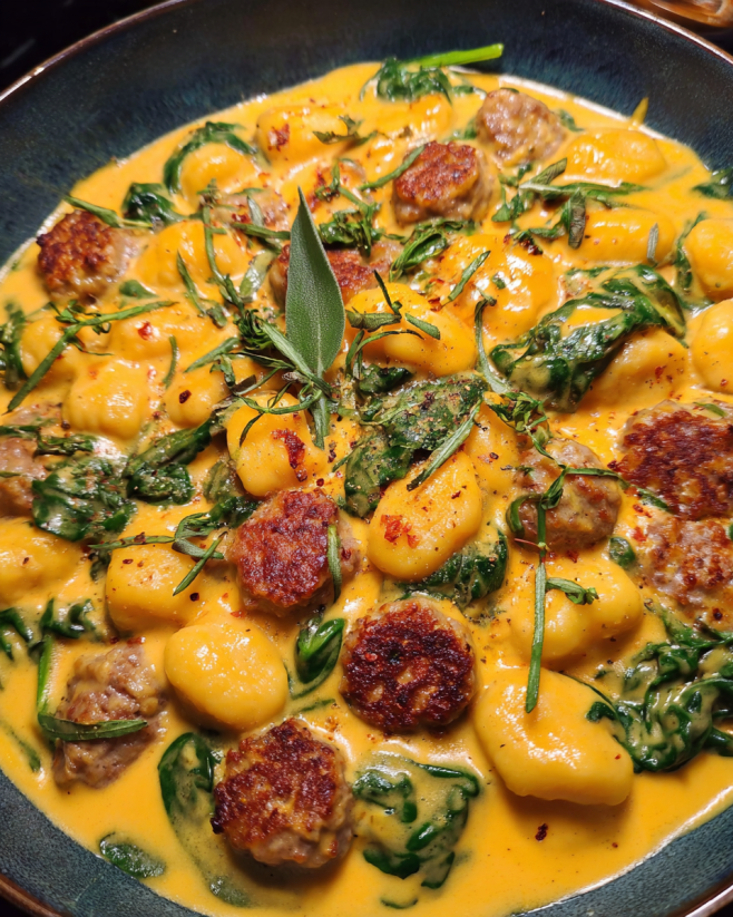 Cremige Kürbis-Gnocchi Pfanne