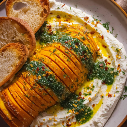 Ofengebackener Butternut mit Feta-Dip