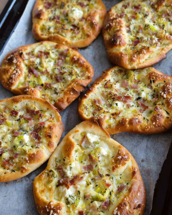 Knusprige Flammkuchen-Brezeln Deluxe