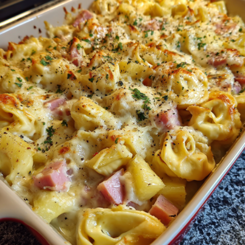 Cremiger Tortellini Auflauf Hawaii