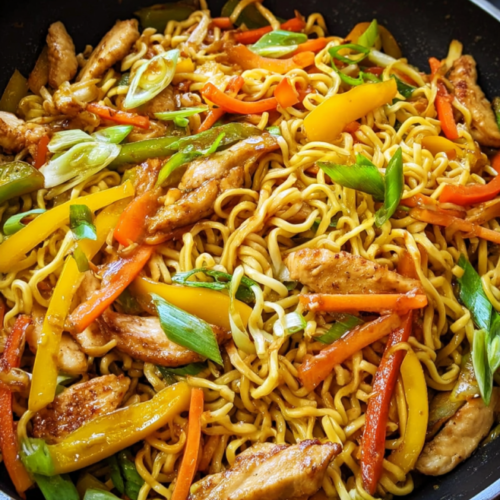 Gebratene Thai-Nudeln mit Hähnchen