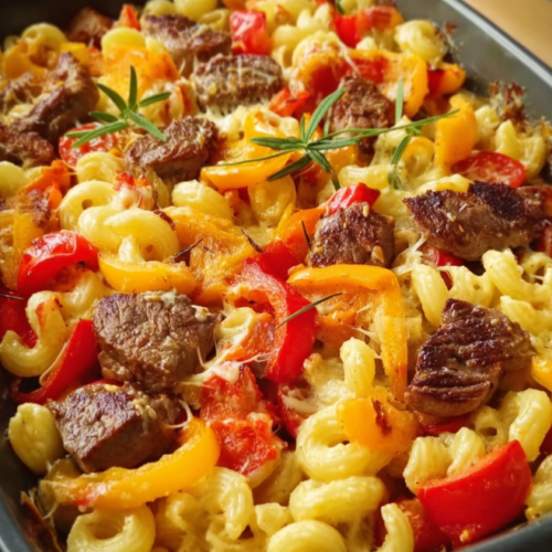 Herzhafter Steak-Nudelauflauf mit Paprika