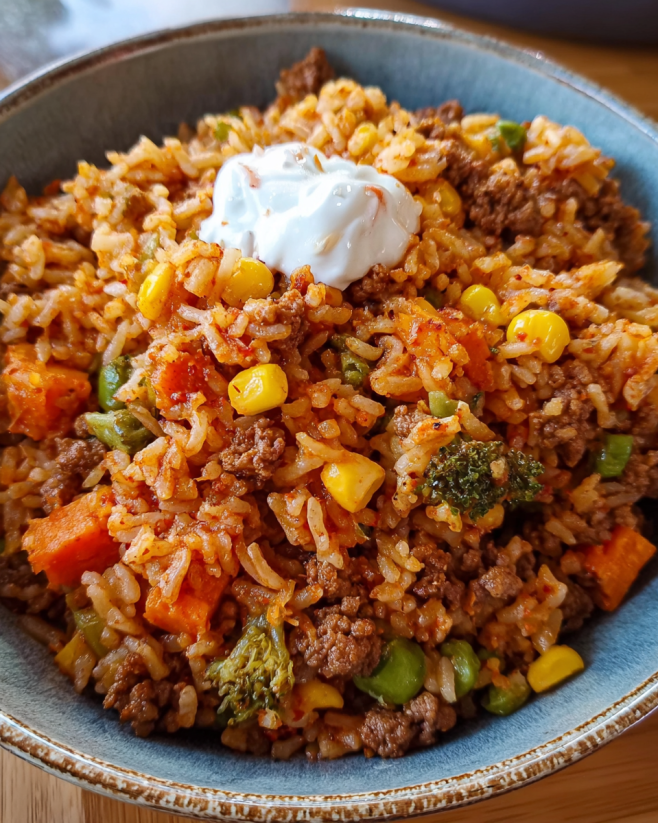 Serbischer Bratreis mit Hackfleisch