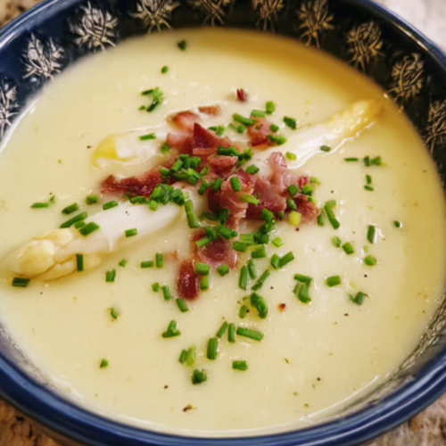 Klassische-Cremige-Spargel-Suppe