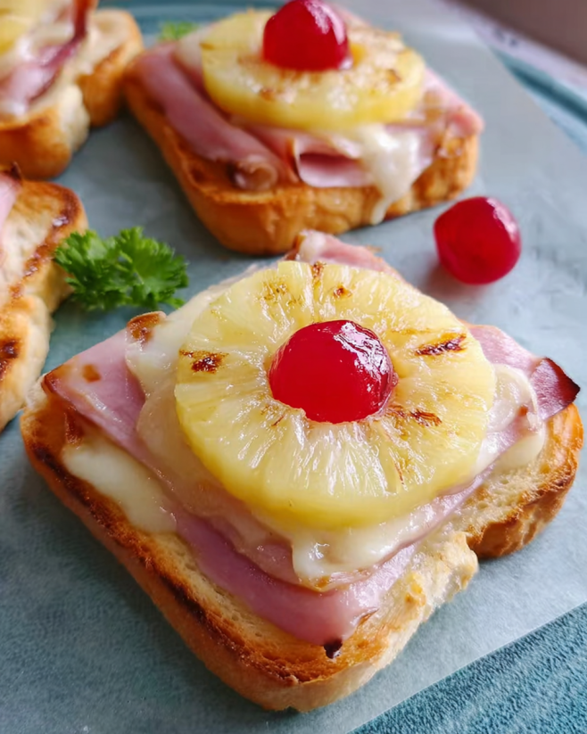 Knuspriger Toast Hawaii Klassiker